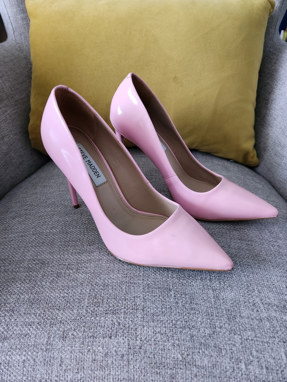 Steve Madden Pink Patent Pointed-Toe Stiletto Heels Size 7.5 / Pre-loved